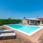 Masseria Norba With Private Pool 콘베르사노